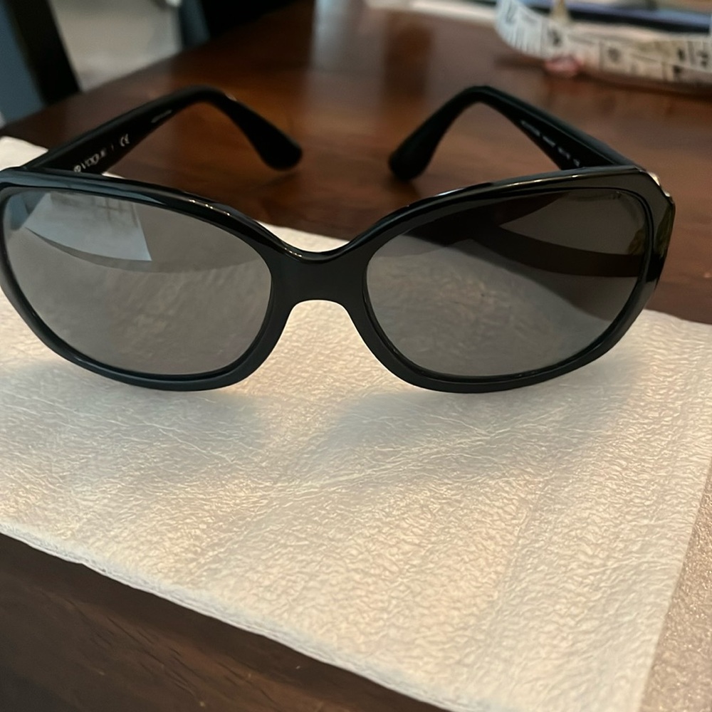 VOGUE BLACK PRESCRIPTION SUNGLASSES